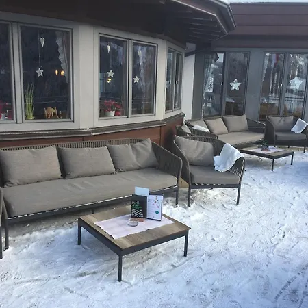 Kro Gast- Und Christler Tux