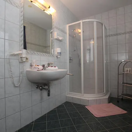 Gast- Und Christler Inn