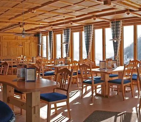 Inn Gast- Und Christler