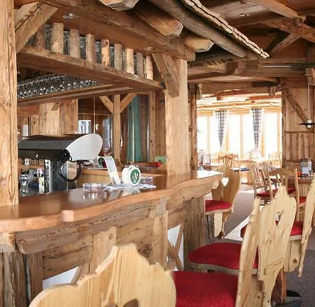 Inn Gast- Und Christler