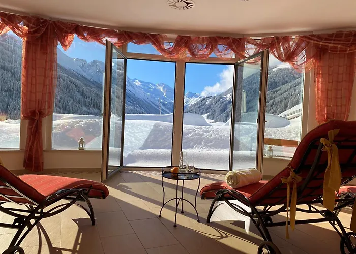 Gast- Und Christler Tux