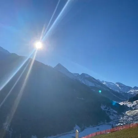 Gast- Und Christler *