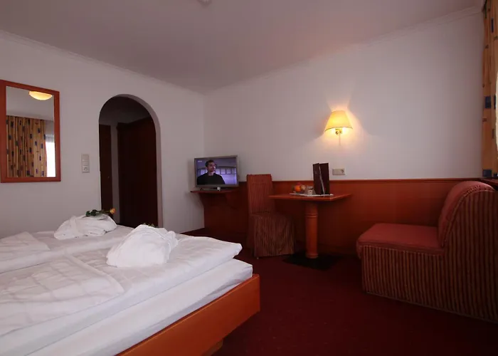 Gast- Und Christler Tux