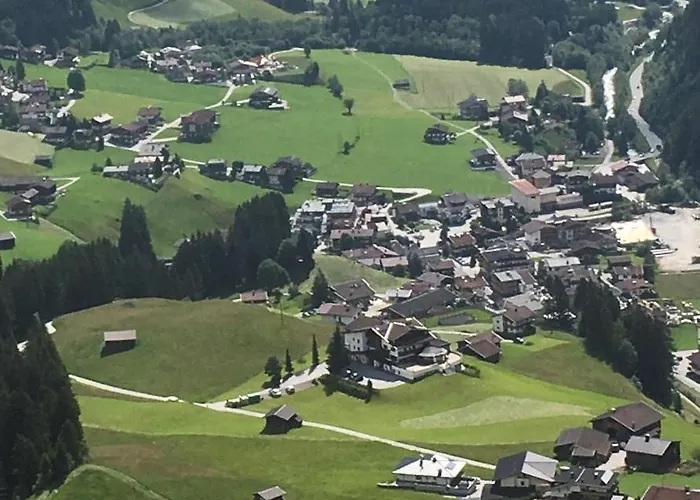 Gast- Und Christler Zajazd