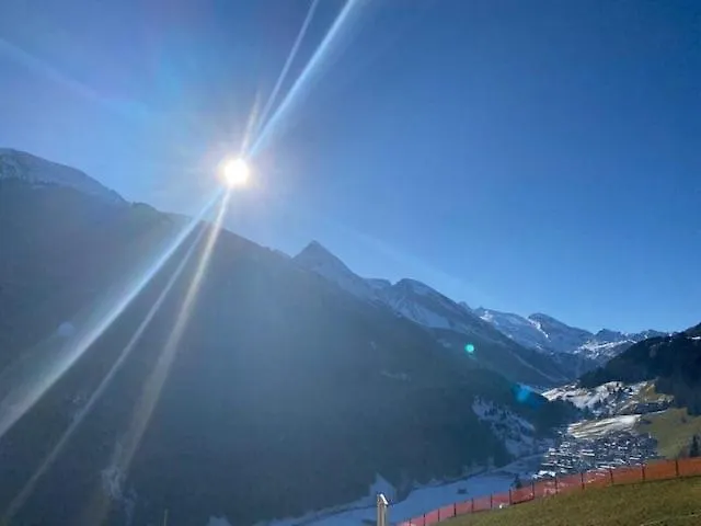 Gast- Und Christler *